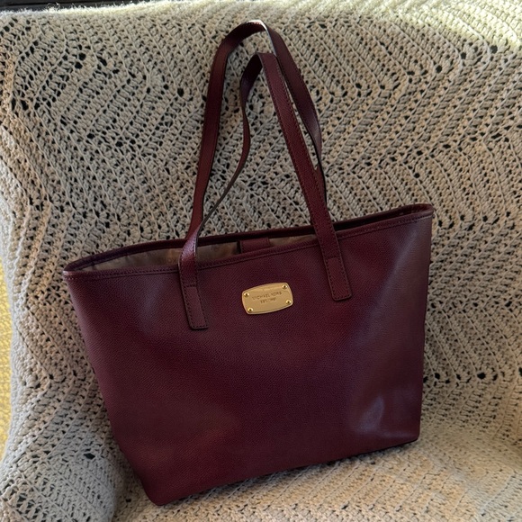 Michael Kors Deep Burgundy Tote Bag - Picture 1 of 13